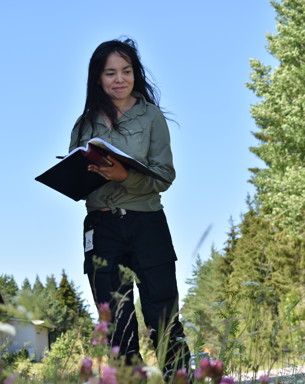 Portrait photo of Juliana Dániel-Ferreira