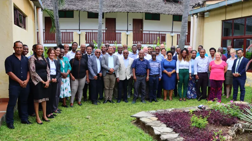 Group photo of all the participants from the workshop
