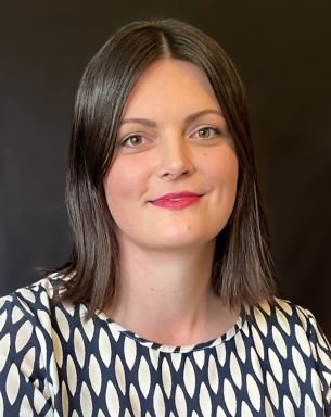 Portrait photo of Isabella Hallberg-Sramek