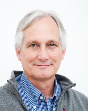 Portrait photo of Richard Johnson