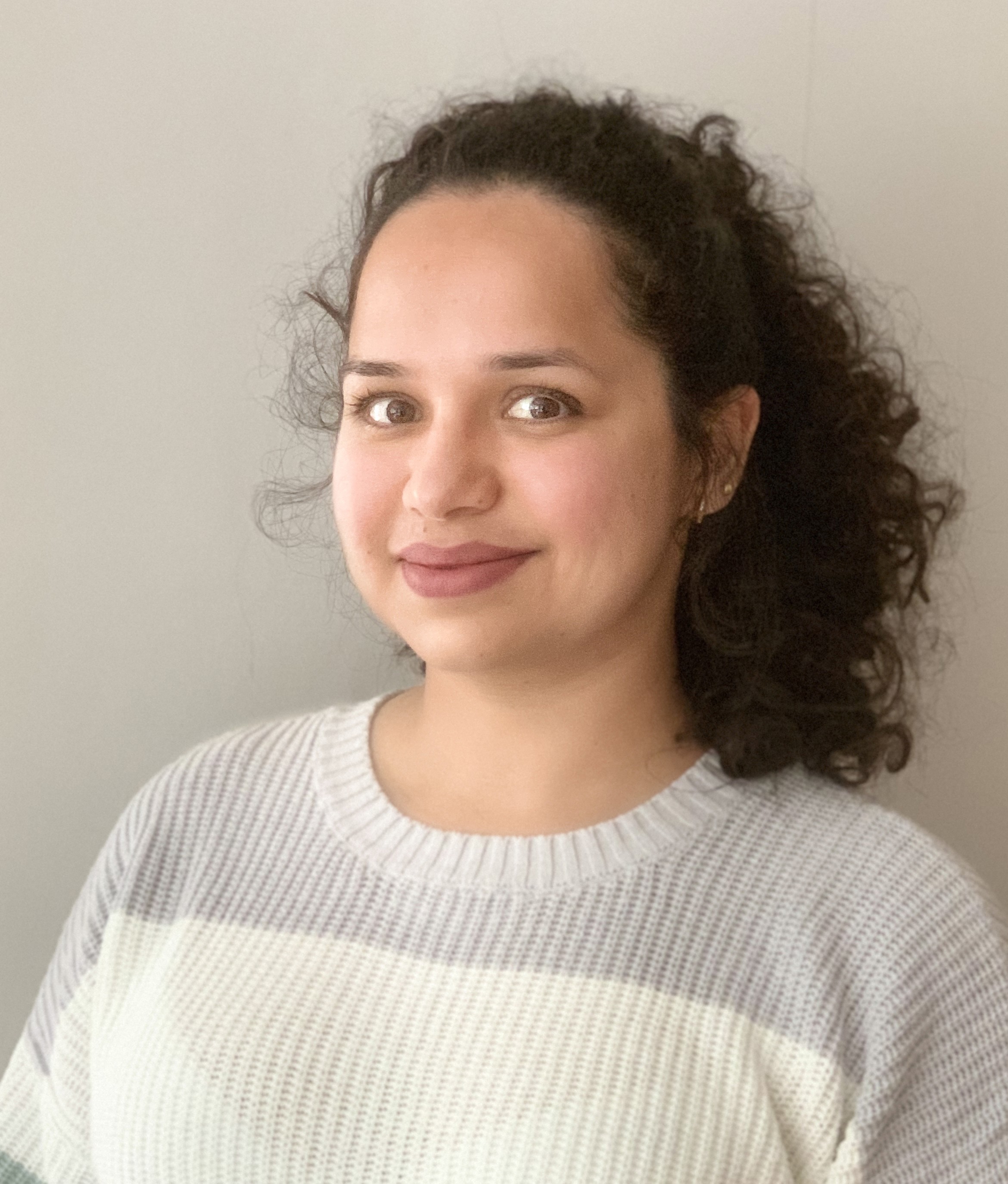 Portrait photo of Hina Hashim