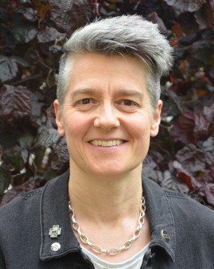 Porträttfoto av Helene Larsson Jönsson