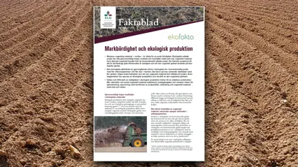 Framsida av faktablad om markbördighet, jord i bakgrunden.