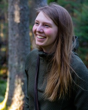 Portrait photo of Carolin Berndt