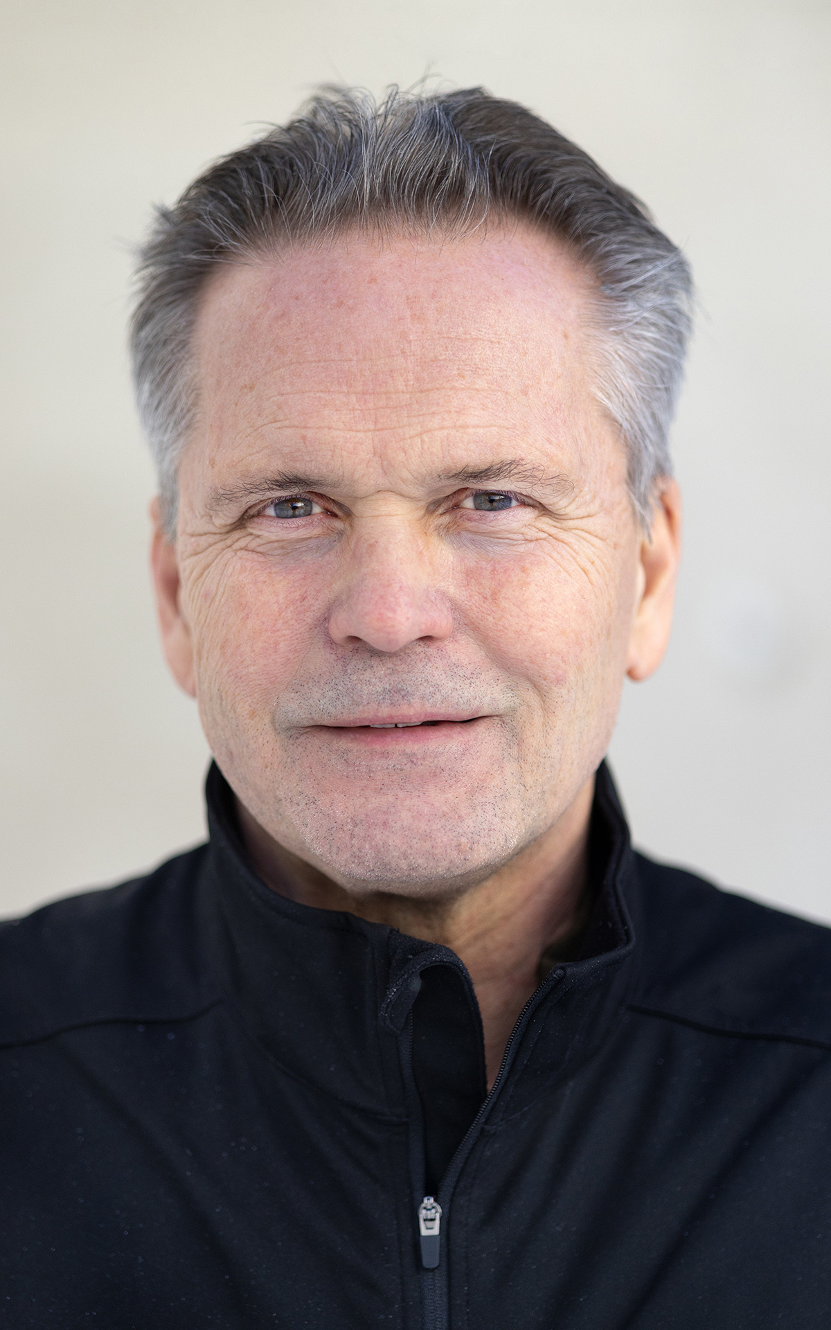 Portrait photo of Anders Alanärä