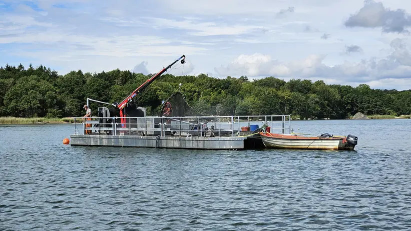 Raft in aluminium out at sea