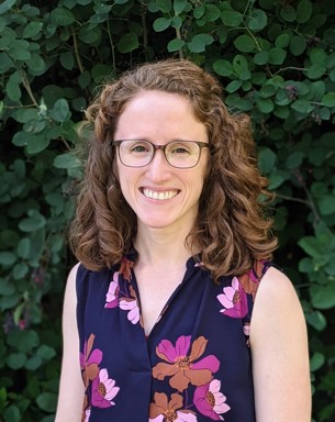 Portrait photo of Erin Mccallum