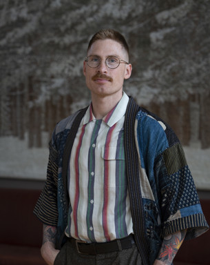 Portrait photo of Nils Henriksson