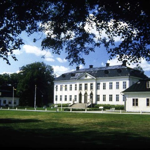 Skinnskatteberg, the main building. Photo.