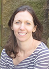 Portrait photo of smiling woman, photo.