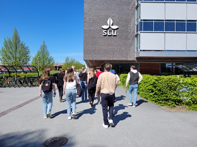 High school students on campus tour