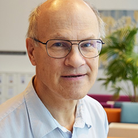 Porträttbild på Torbjörn Ebenhard. Foto.