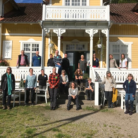 Gruppbild. Seminarium Naturvägledning och hälsa i skyddad natur Söderåsens Nationalpark september 2020.