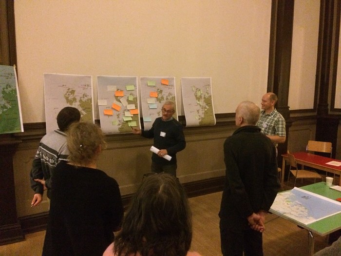 Presentation av resultat från gruppdiskussioner på workshop i Vasa.