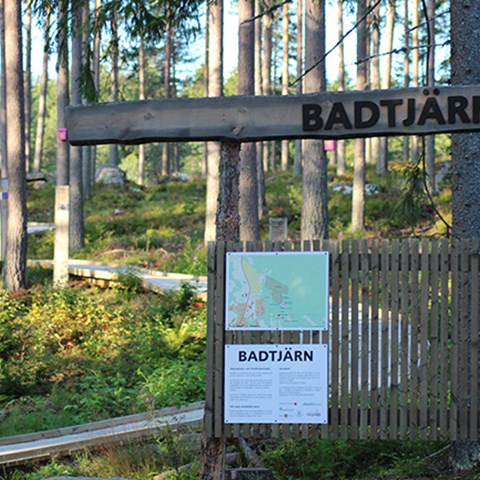 Informationstavla om Badtjärn, Ljusdal.
