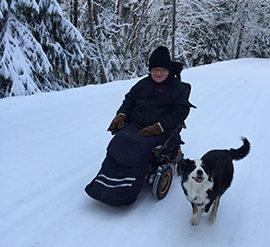 Kaj och hunden Jack på vintervandring