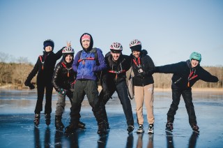 Äventyrsgruppen åker skridskor