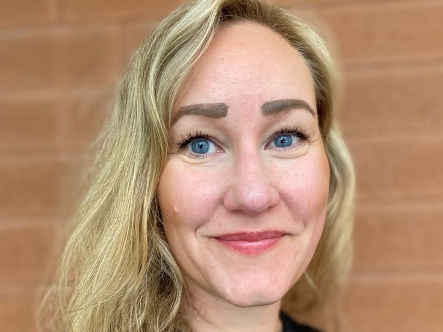 Porträttbild av Anna Karin Rosberg