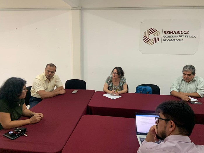 Research meeting, photo