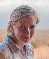 Portrait photo of a woman outdoors, photo.