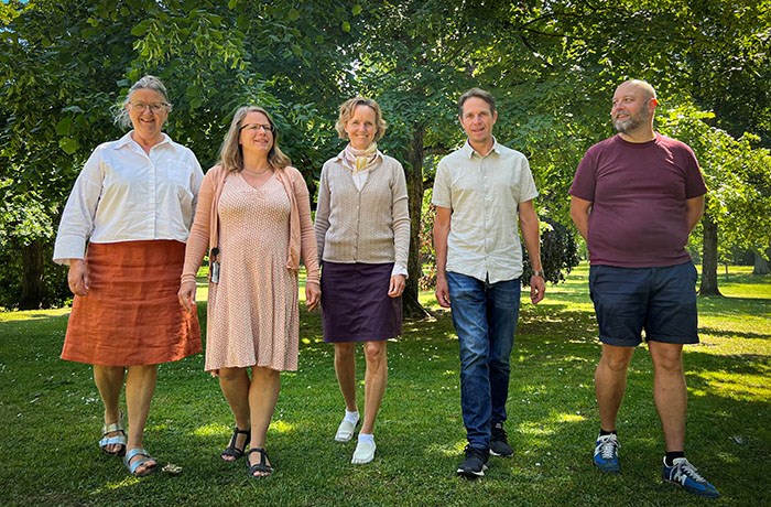 Projektgruppen ser glad och beslutsam ut. Lotta Nordmark, Annie Drottberger, Liza Blix Germundsson, Georg Carlsson och Jonas Bååth.