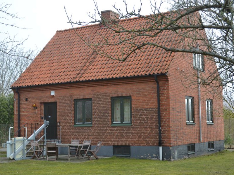 Trädgårdsmästarbostaden i Alnarp där Nationella genbanken finns. Trädgårdsmästarbostaden är ett litet, rött tegelhus från 1930-talet.