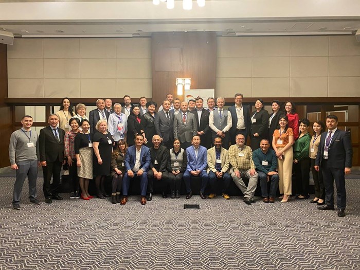 Group photo meeting delegates