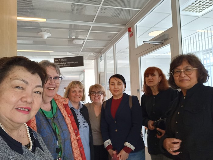 Delegation from Kazakhstan and Georgia meets leading scientists from the Department of Molecular Sciences.