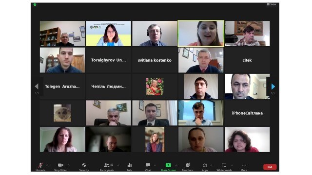 Participants of the conference are gathering in zoom and getting ready to work