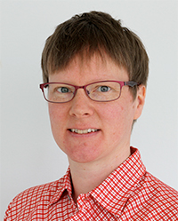 A woman in a red shirt, photo.