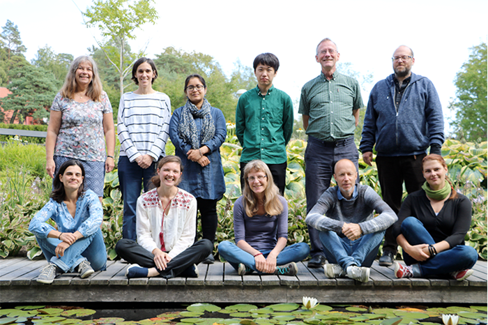 A group photo outdoors, photo.