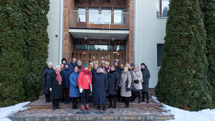 Group picture on stairs outdoors