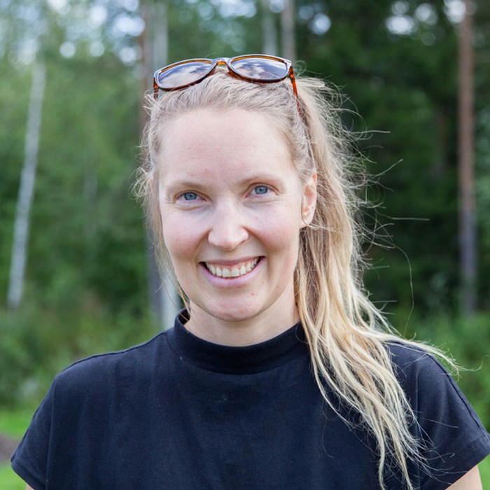 Porträttbild av Sara Asplund.