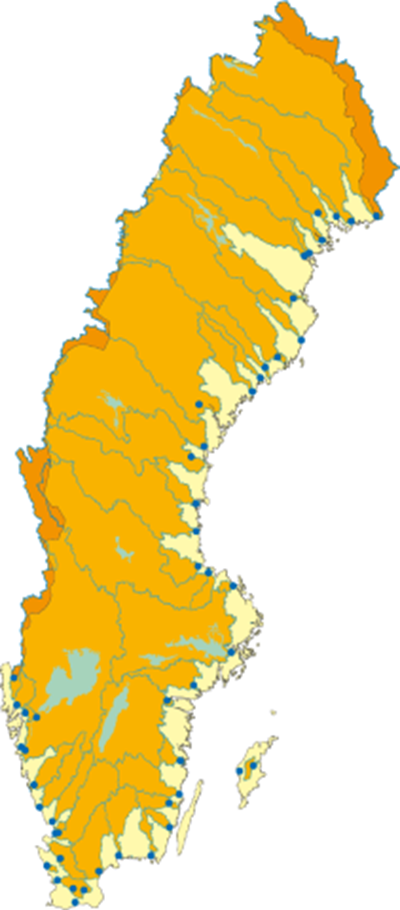 Sverigekarta där nästan alla huvudavrinningsområden är orange med en blå prick vid kusten. En mindre kustnära areal är ljusgul. Illustration.