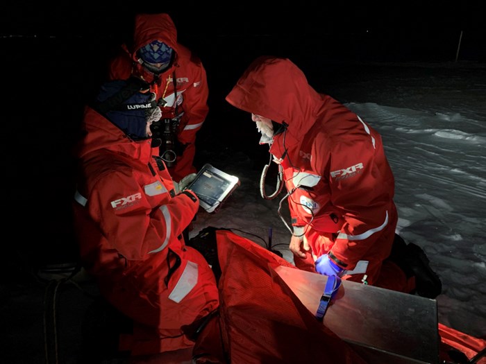 Research on Arctic expedition, photo.