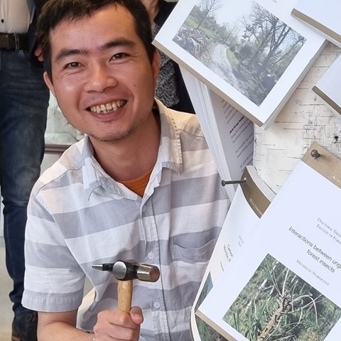 Hung Van Do nails his thesis.