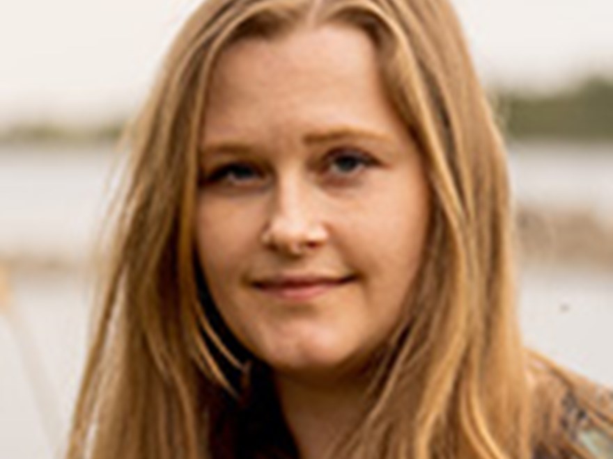 Porträttbild av Jeanette Ågren