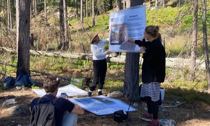 Presentation outdoors