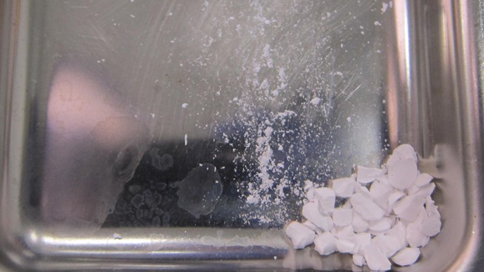 Keramiskt biomaterial.