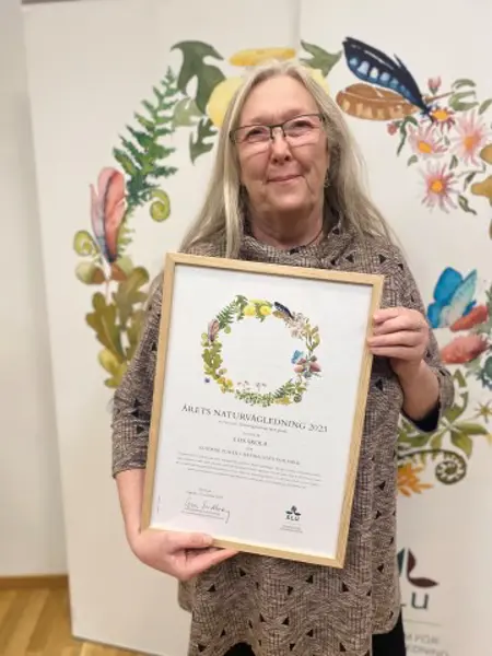 Pia Enocson med diplom