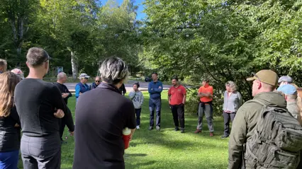People in dialogue outdoors