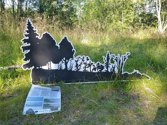 Prototyp av skylt och siluett vid test i Kvarkens skärgård