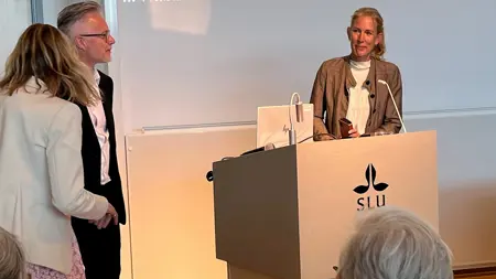 Johanna Sennmark i talarstolen